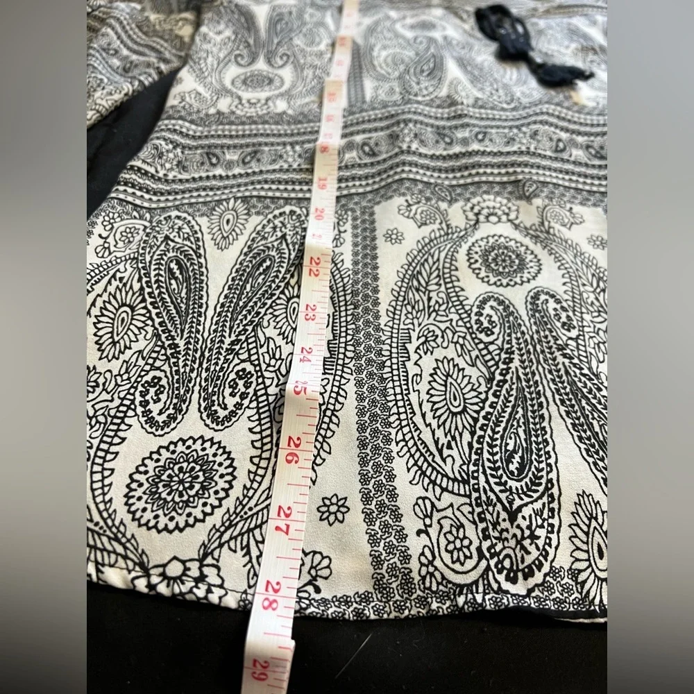 #166 Daniel Rainn Boho Paisley Blouse Medium Black White Tassel Sleeve - Picture 6 of 7